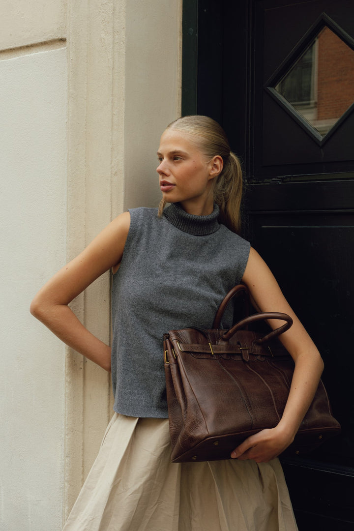 Redesigned - MADA Stor - Skinnveske