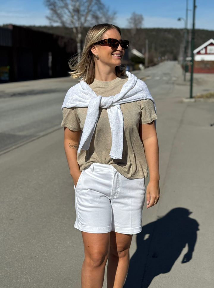 MY ESSENTIAL WARDROBE - LaraMW 149 Shorts