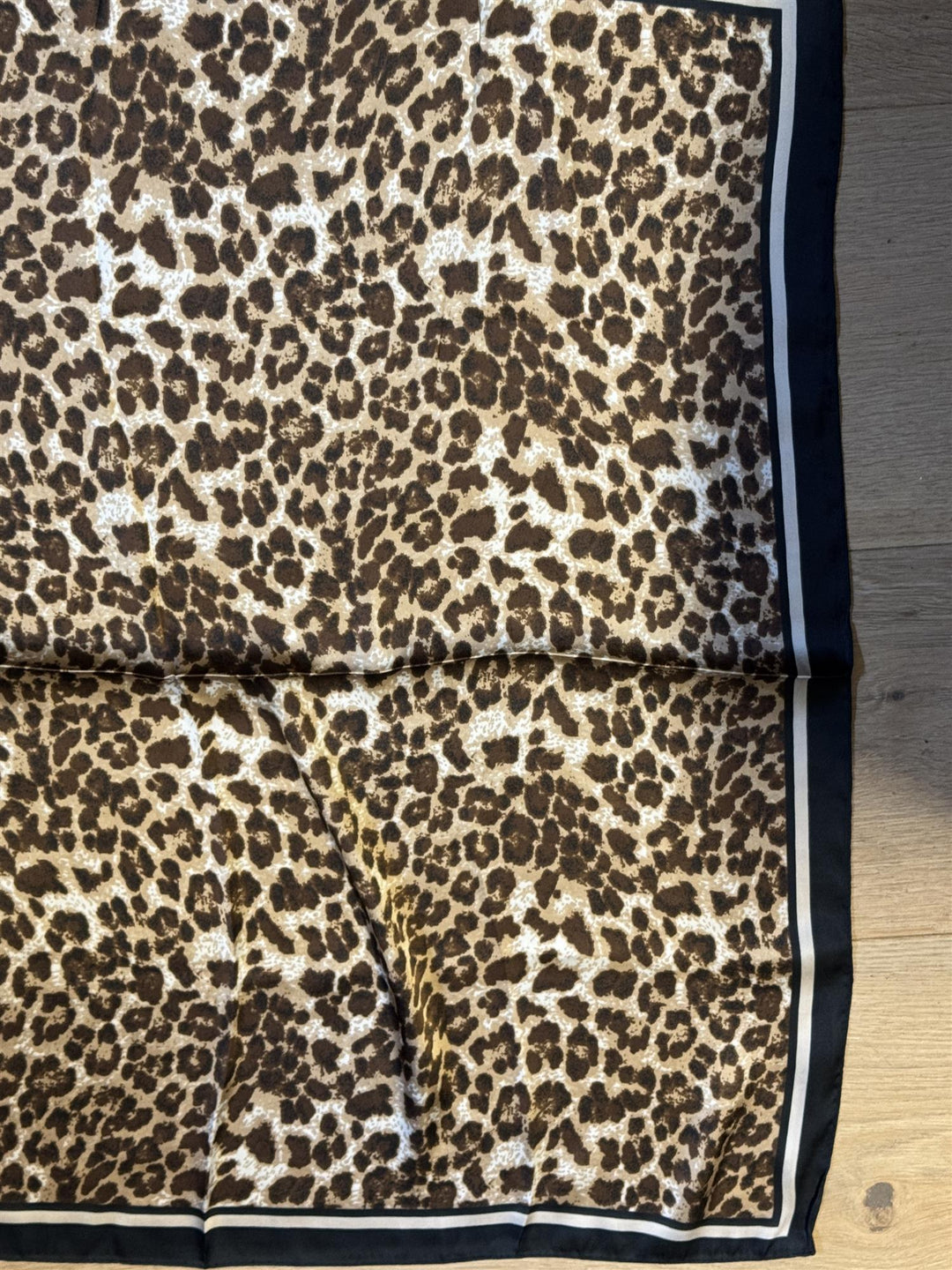 NORA Norway - Bandana silky leo Brown