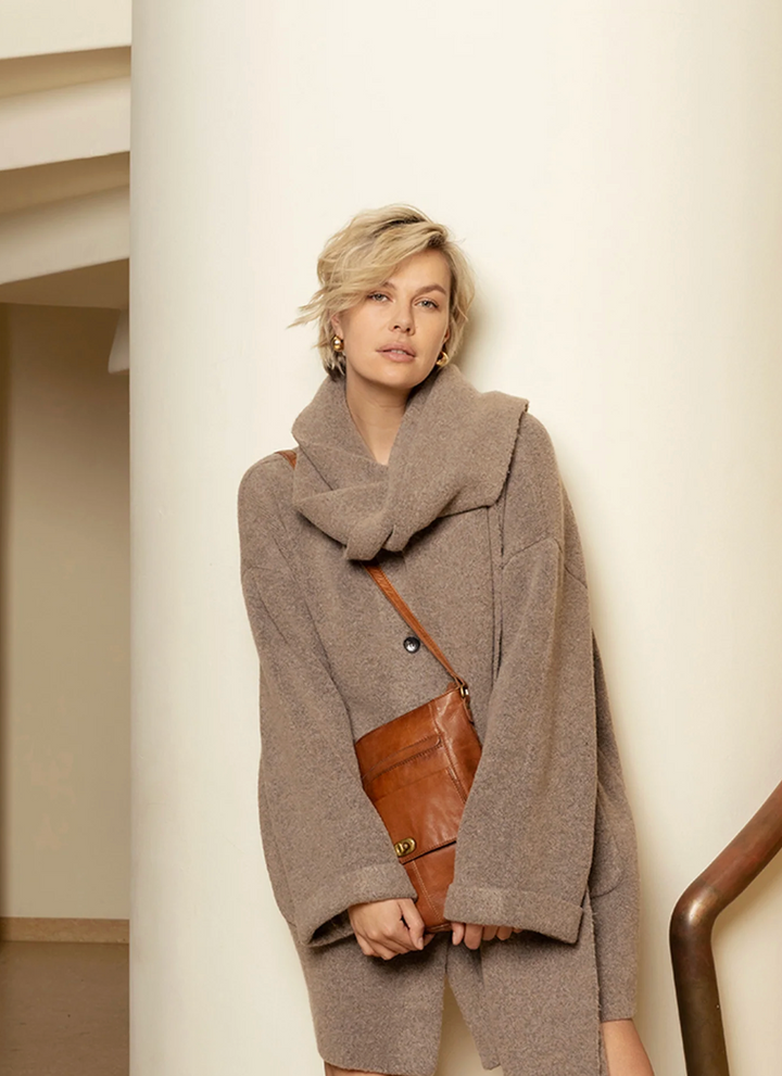 Redesigned - Leknes urban veske