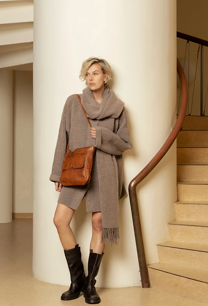 Redesigned - Leknes urban veske