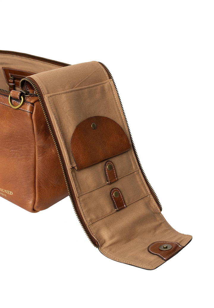 Redesigned - PROJECT 44 - Skinnveske for strikkeentusiasten