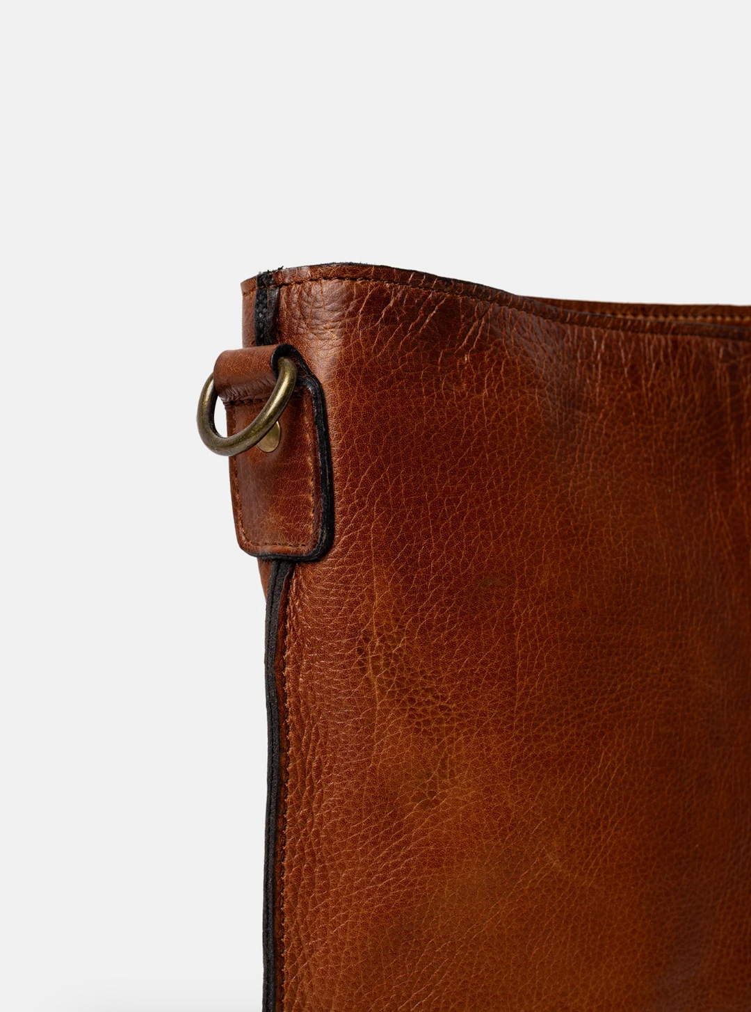 Redesigned - Fillis medium - Walnut