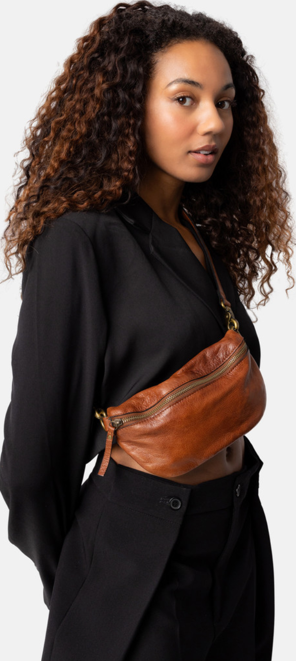 Redesigned - Gisela Bumbag