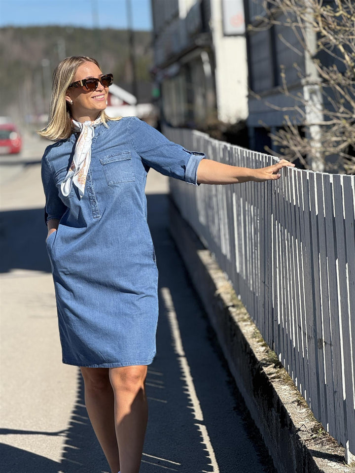 Jeans By Bessie - Ella Dongeri Kjole