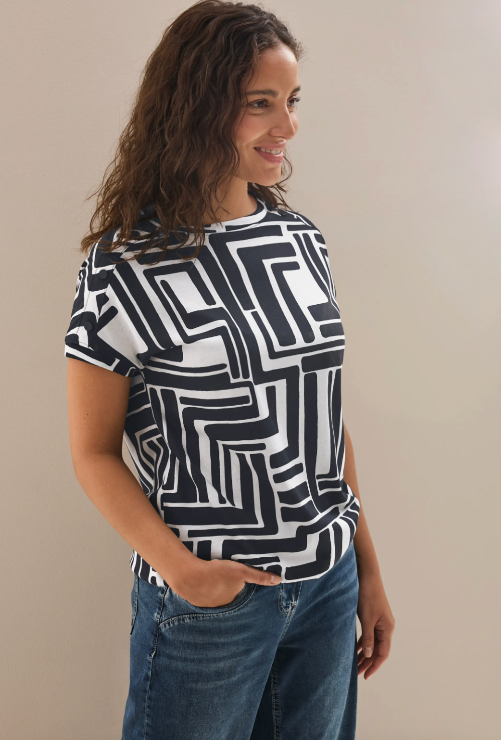 Cecil - Big printed button T-Skjorte