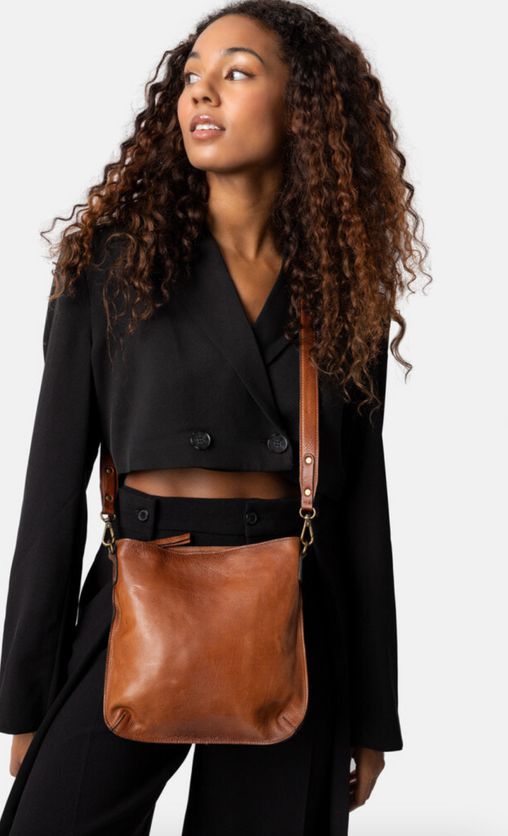 Redesigned - Fillis big - Walnut