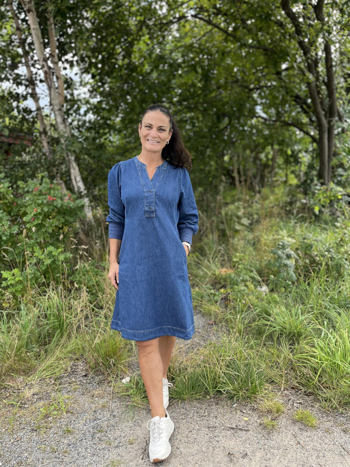 Culture - Cuarpa Kort DongeriKjole