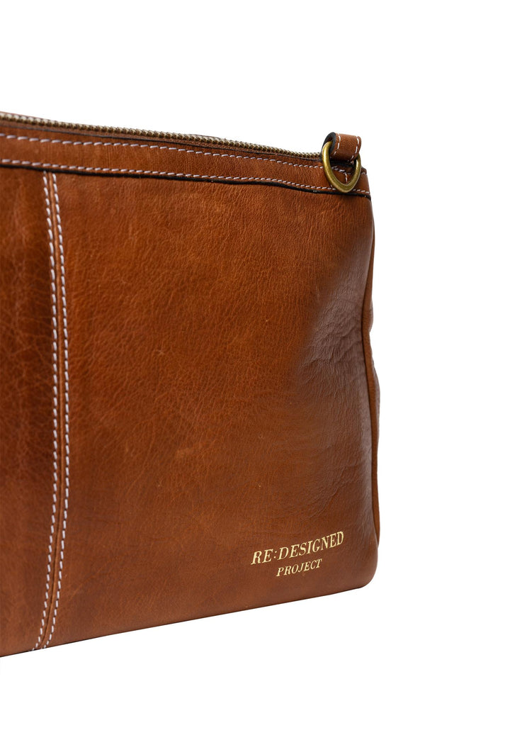 Redesigned - PROJECT 44 - Skinnveske for strikkeentusiasten