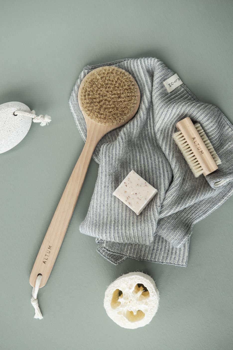 Ib Laursen - Altum Badebørste Med Langt Skaft