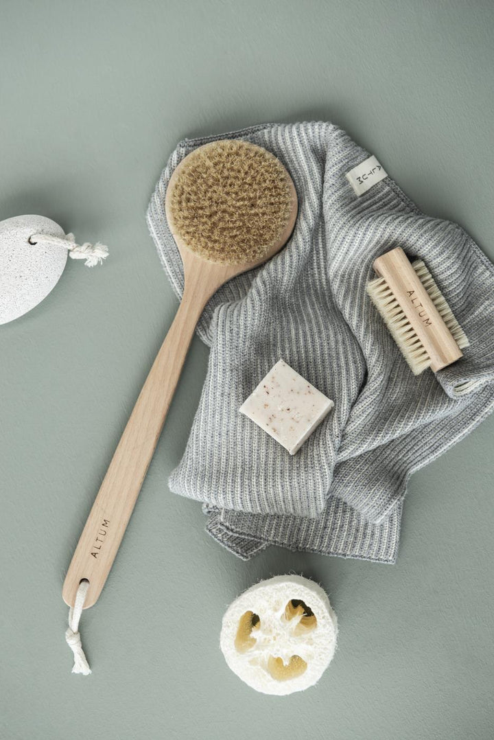 Ib Laursen - Altum Badebørste Med Langt Skaft