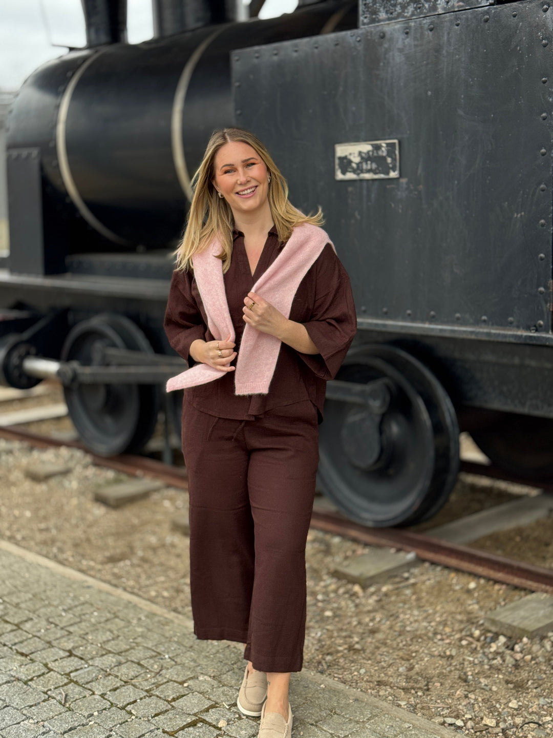 STJEL STILEN - Lava brun