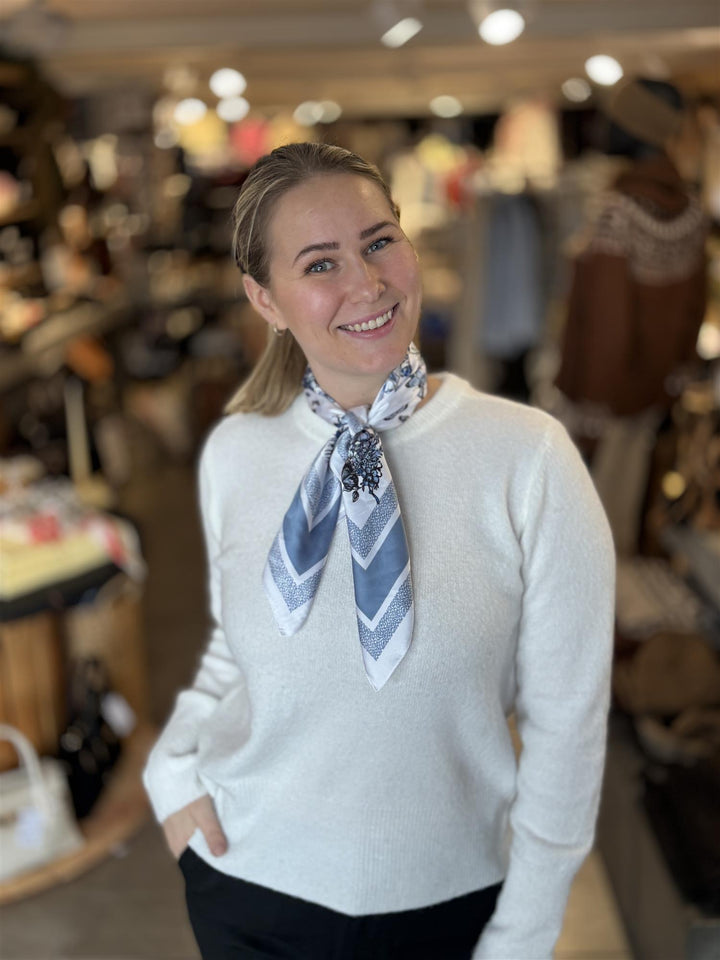 NORA Norway - Bandana skjerf - Blå sommerfugl