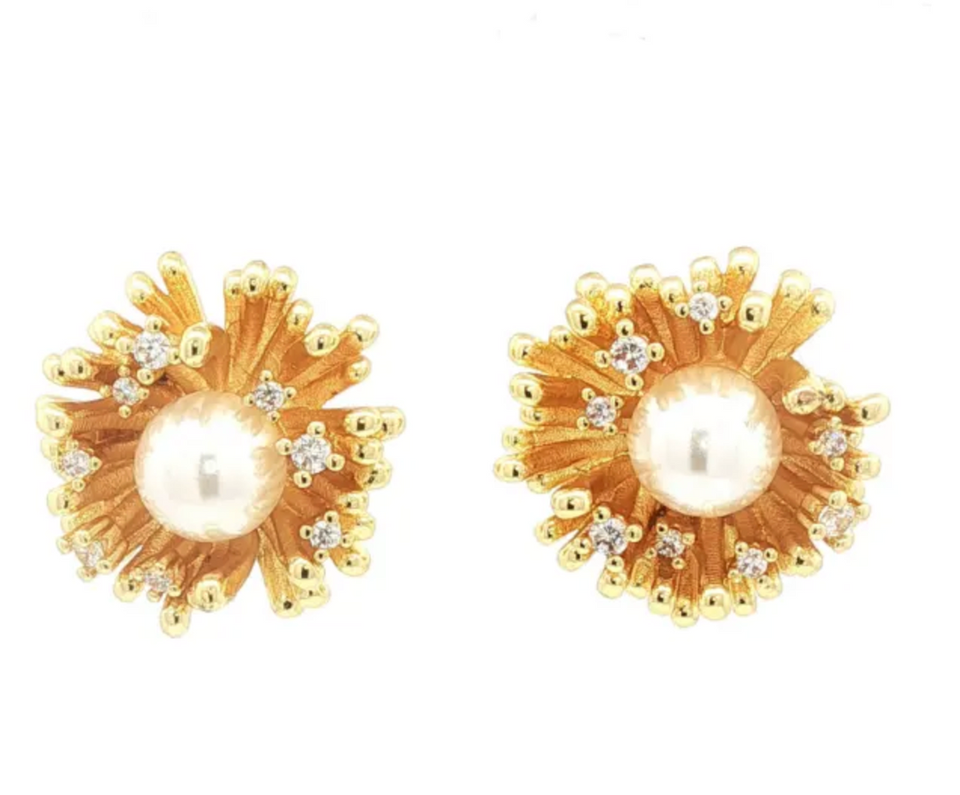 A&C - Nordic Jewellery Design - Store øredobber med perle og krystaller