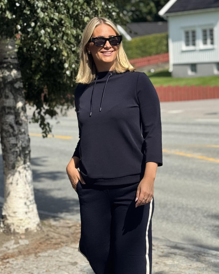 Cecil - Funnel Neck Med Striper