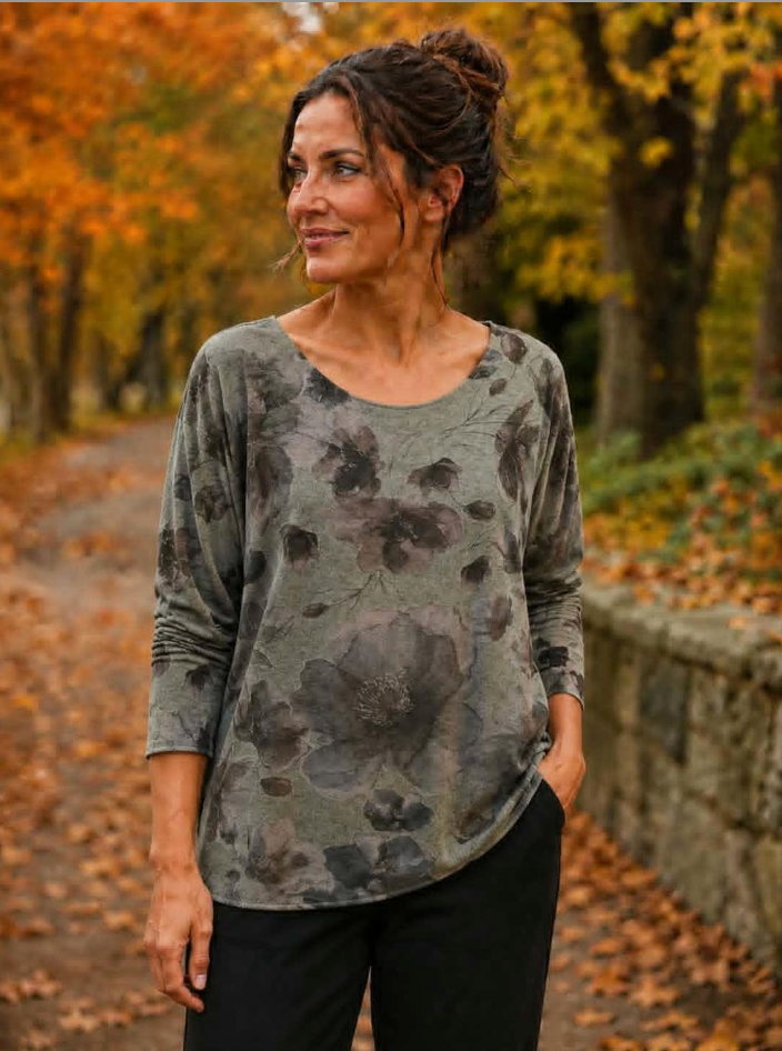 Eurasia - Myk Genser med Blomsterprint – Ull & Angora