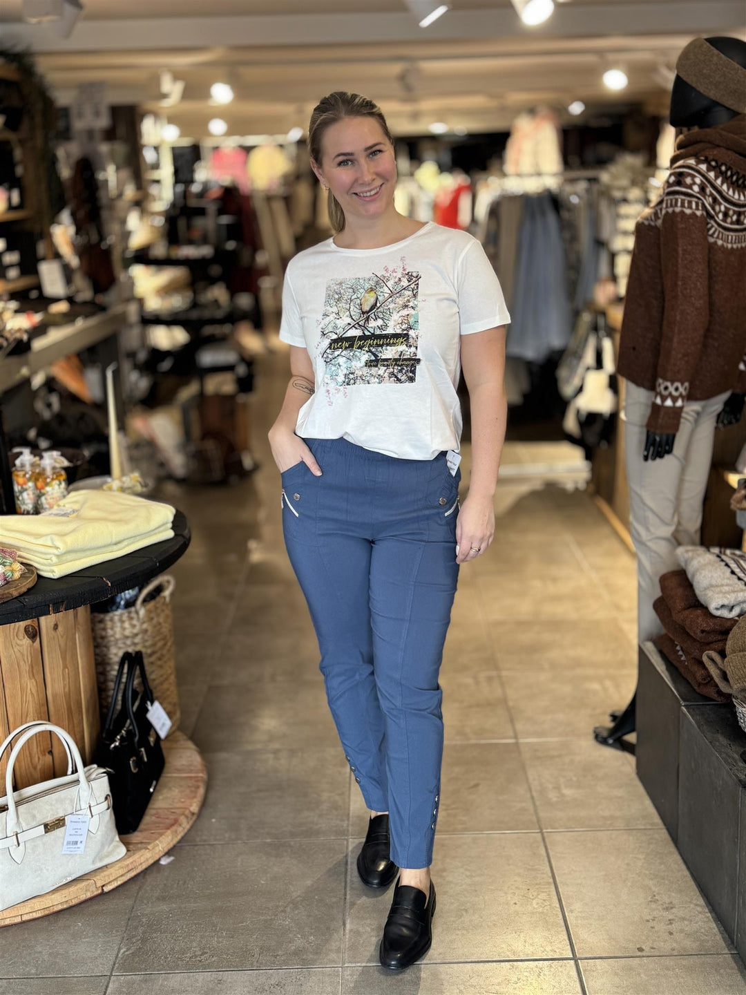 Drøbak Motehus - Cherry Berry Bukse - INDIGO