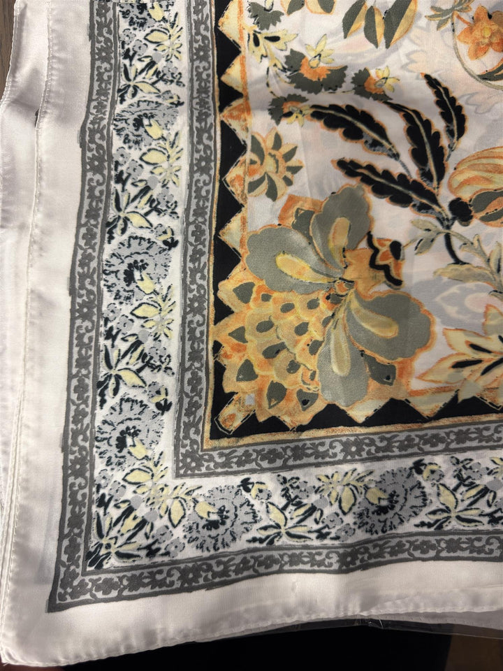 NORA Norway - Bandana Skjerf - Straw White