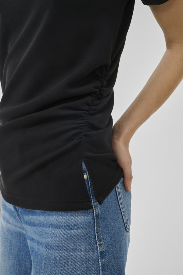 MY ESSENTIAL WARDROBE - MWHelle Asymmetric Tee - Svart