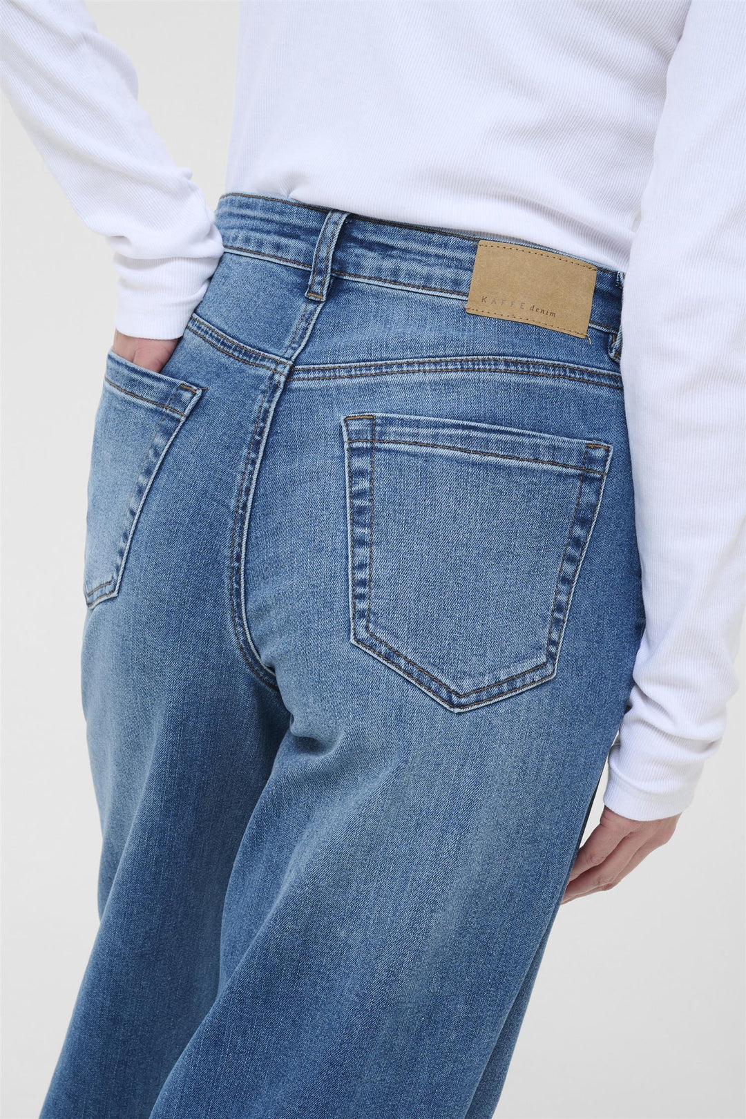 Kaffe Clothing - KAmeadow HW Reg Fit Jeans