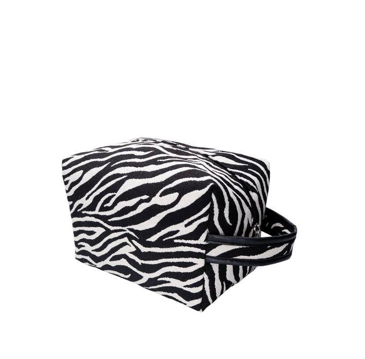 Black color - BCNYLA Washbag - Zebra