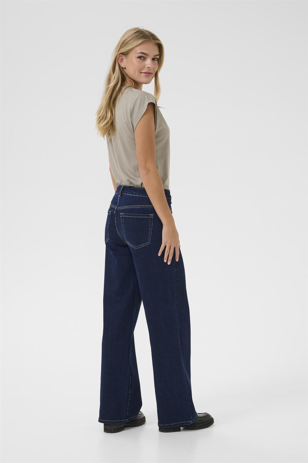 Kaffe Clothing - KAkarla Høytliv Flared Jeans