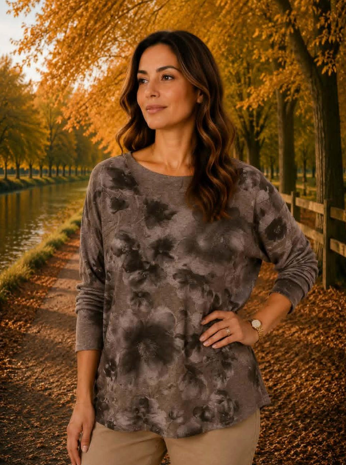 Eurasia - Myk Genser med Blomsterprint – Ull & Angora
