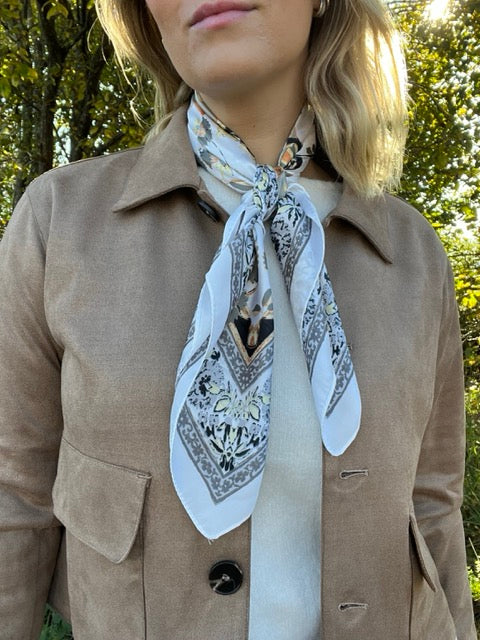 NORA Norway - Bandana Skjerf - Straw White