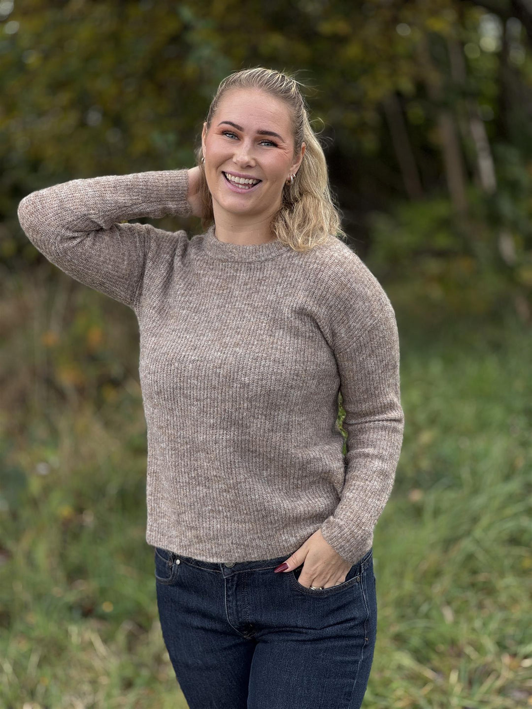 MY ESSENTIAL WARDROBE - 05 THE KNIT Ullgenser