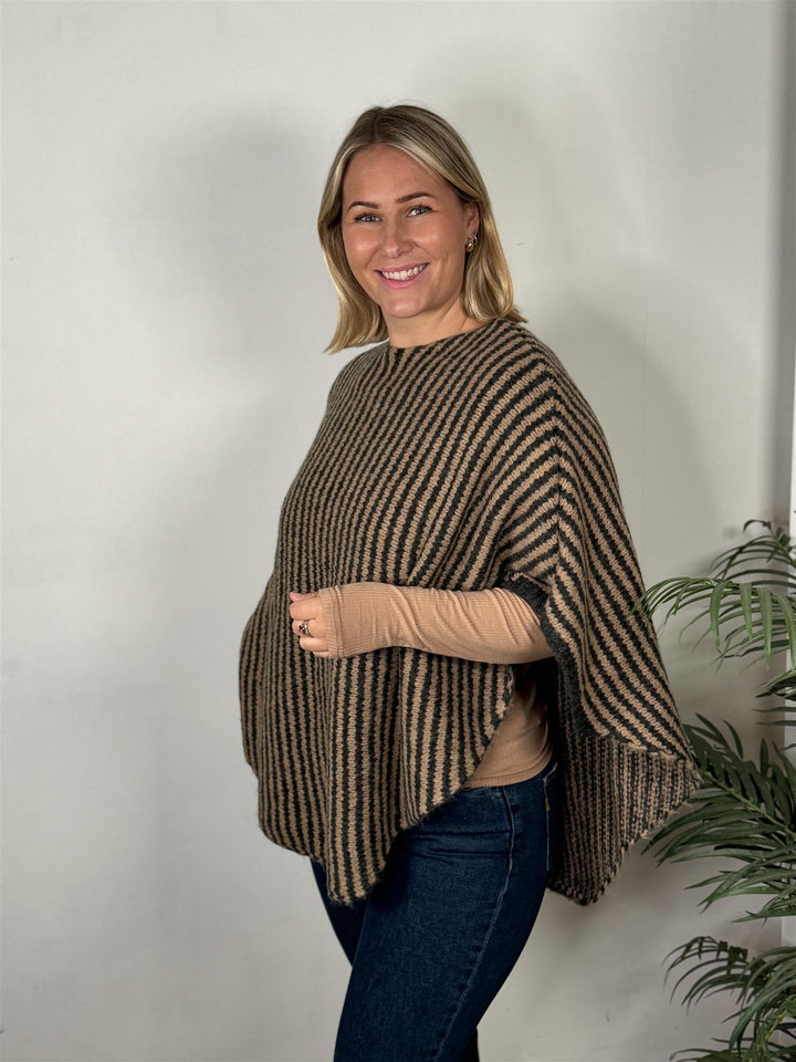 Black color - BCPELLA Stripete poncho