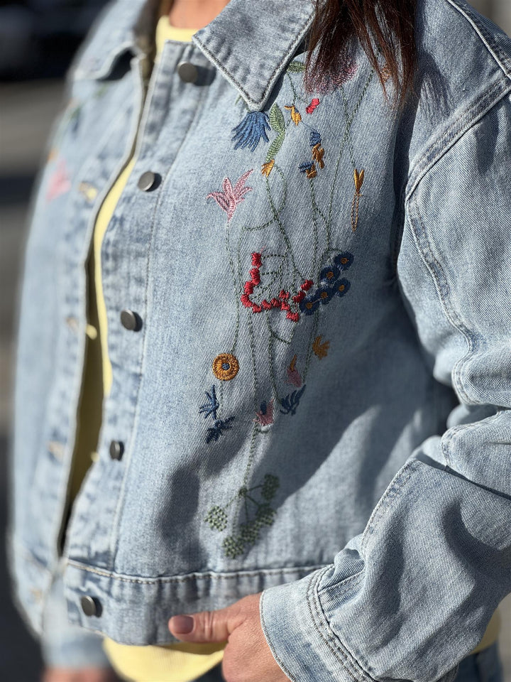 Culture - CUtialia Ancieta Brodert Dongerijakke